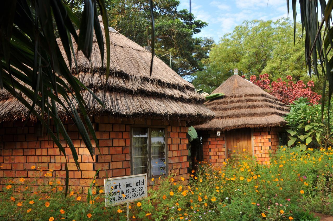 New Court View Hotel Masindi Luaran gambar